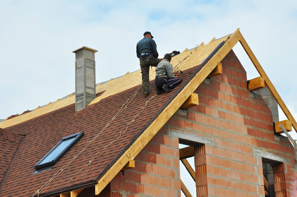 4 Ways to Keep Your Roof Replacement Project on Budget